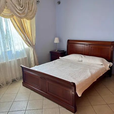 Rustic Comfort By Goutos Luxury Living Lejlighed